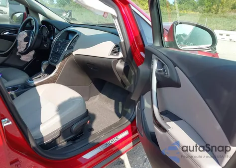 2016 Buick Verano Sport Touring Group из США, поврежденный, VIN 1G4PW5SKXG4175170